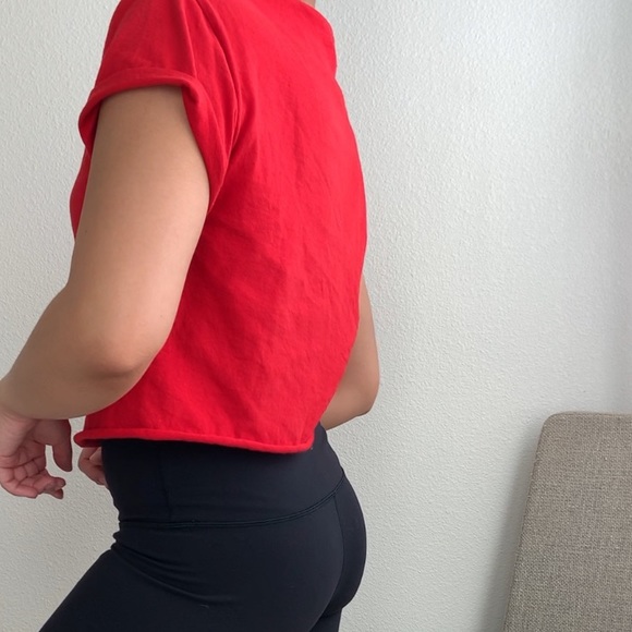 Red “aloha” cropped tee - Picture 2 of 4